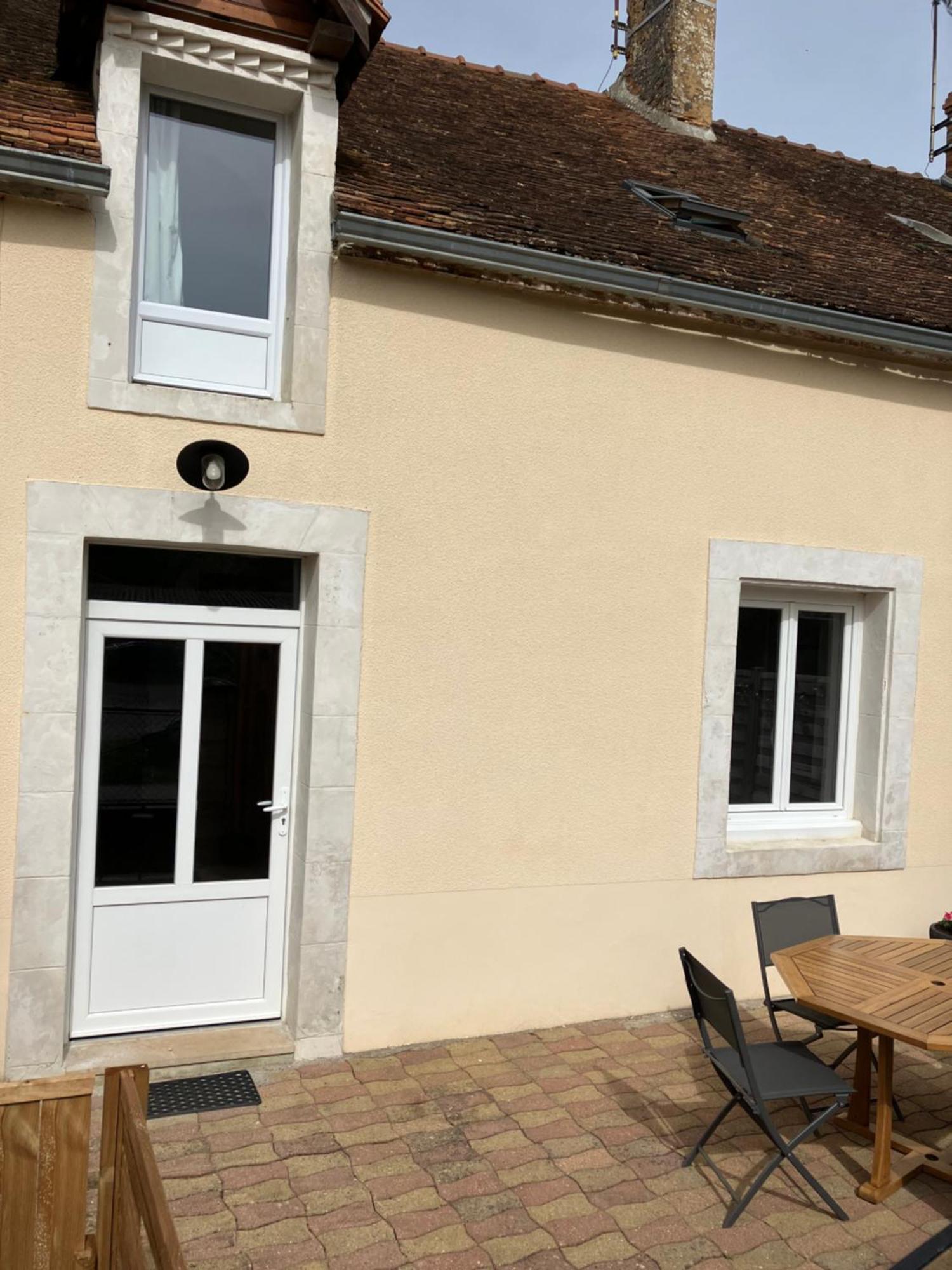 La Sauveroise Saint-Sauveur-en-Puisaye Exterior photo