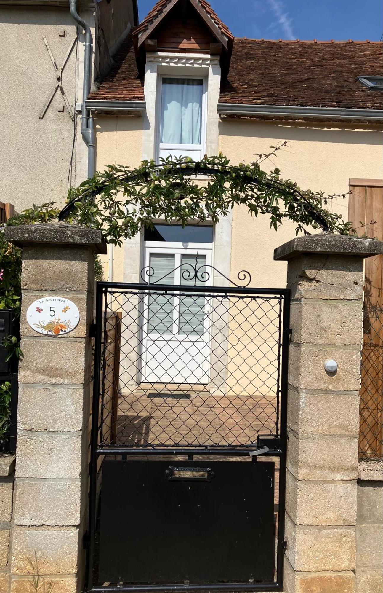 La Sauveroise Saint-Sauveur-en-Puisaye Exterior photo